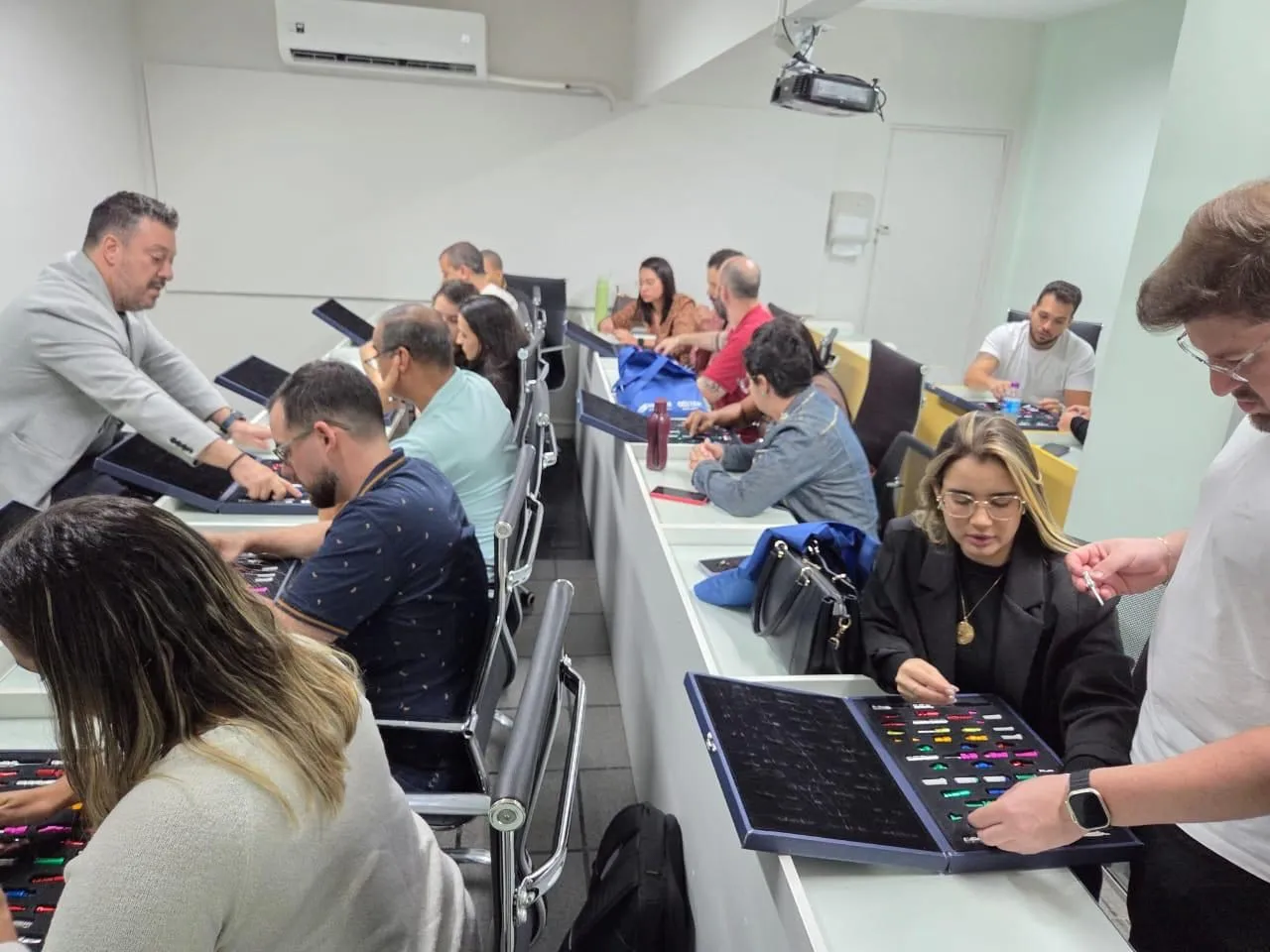 Turma de Especialização em Implantodontia e Periodontia, foto 4